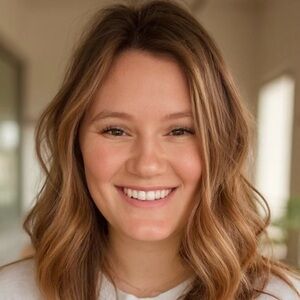 Meet your Posher, Alicia